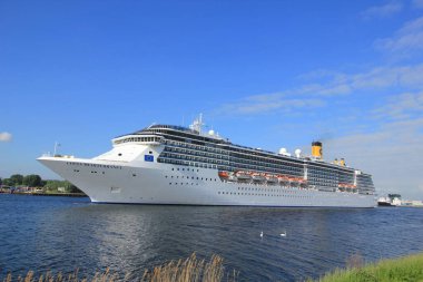 Velsen, Hollanda - Mayıs, 30 2017: Costa Mediterranea Kuzey Deniz kanal doğru Kuzey Denizi üzerinde