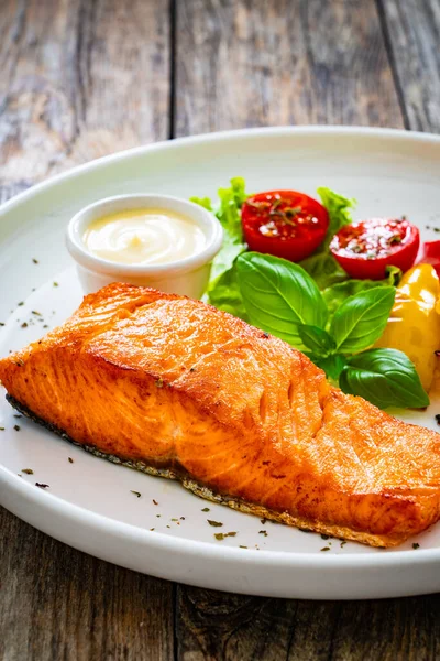 Seared Salmon Steak Grilled Bell Pepper Mayonnaise Wooden Table — Stock Photo, Image