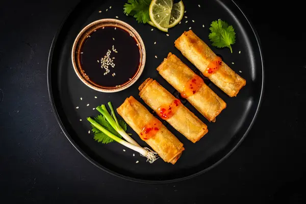 Vegetable Filled Spring Rolls Soy Sauce Black Wooden Table — Stock Photo, Image