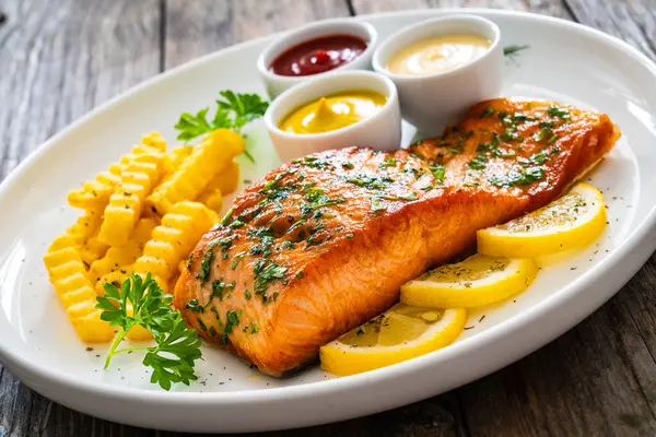 Seared Salmon Steak French Fries Fresh Vegetables Served Wooden Table — Stock Photo, Image