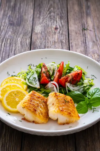 Seared Cod Loin Fresh Vegetables Wooden Table — Stock Photo, Image