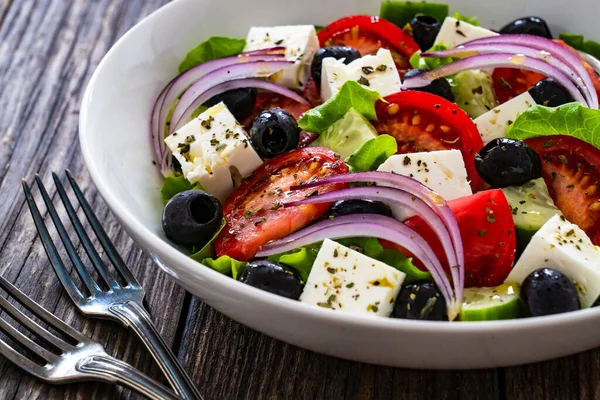 Salat Nach Griechischer Art Frisches Gemüse Mit Feta Käse Auf — Stockfoto