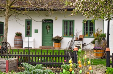 Kırsal bölgede paskalya yumurtaları