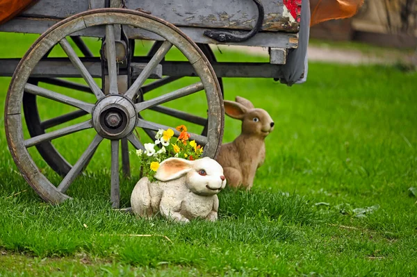 Figuras Conejos Pascua Granja Primavera —  Fotos de Stock