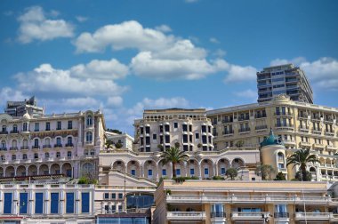 Monako şehrindeki güzel eski binalar