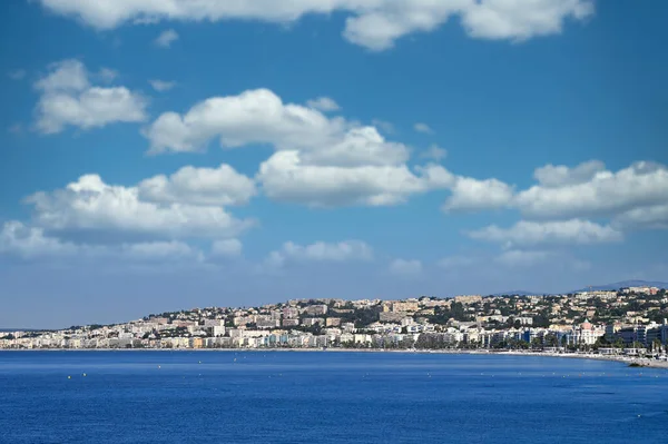 Spiaggia Nizza Città Nel Paesaggio Estivo — Foto Stock