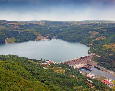 Hidroelektrik Santrali Perucac Sırbistan Drina nehrinde