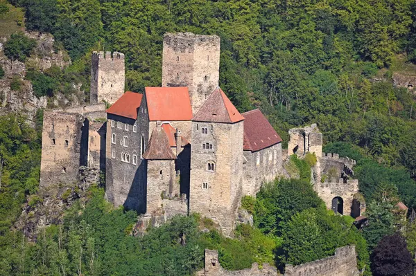 Μεσαιωνικό Κάστρο Hardegg Στην Αυστρία — Φωτογραφία Αρχείου