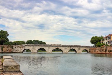 Rimini İtalya 'daki antik Tiberius köprüsü 