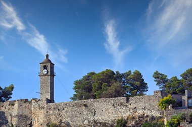 Nafplio, Moreloponnese, Yunanistan 'daki saat kulesi Acronafplia kalesi