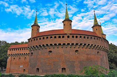 Krakow Barbican, şehir duvarlarında ortaçağ tahkimatı, Polonya