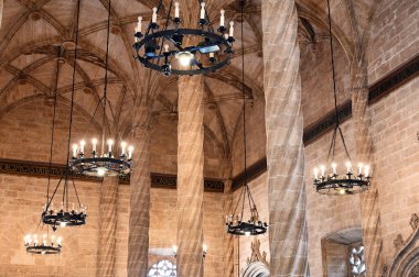 Llotja de la Seda, İspanya 'nın ipek pazarı.