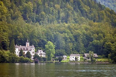 Grub Kalesi, Obertraun Köyü ve Hallstatter Gölü, Avusturya