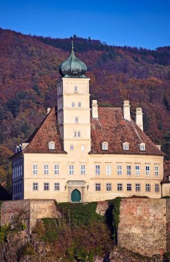 Avusturya, Wachau Vadisi 'ndeki Schonbuhel kalesi