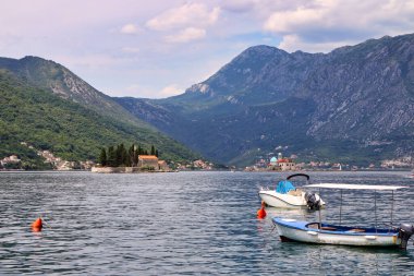 Aziz George ve Kayalıkların Leydisi, Kotor Perast Körfezi, Karadağ