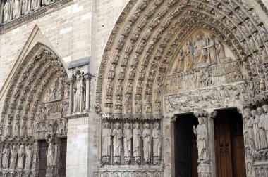Katedralin giriş kapısı Notre Dame, mimari ayrıntılar, Paris, Fransa