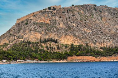 Yunanistan 'ın Nafplio şehrinde, sahil üzerindeki tepede bulunan Palamidi Kalesi