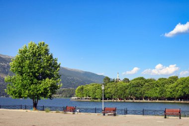 Ioannina Gölü manzarası, Ioannina, Yunanistan