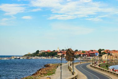 Ahşap yel değirmeni ve eski kasaba Nessebar şehir merkezi, Bulgaristan