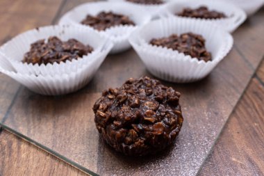 Yulaf ezmeli çikolatalı kek.