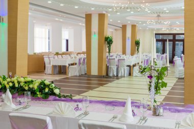 Düğün Resepsiyon Masa misafir ve yemek bekliyor ayarla.