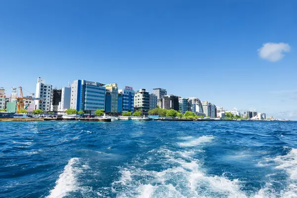 MALE MALDIVES Ekim 2016: Denizden Erkek Görünümü