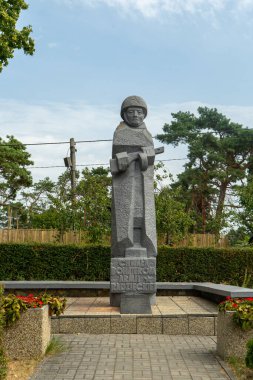 Krynica Morska, Pomerania Voyvodalığı. 20 Ağustos 2022 Sovyet ordusunun kahramanlarına Zafer Anıtı.