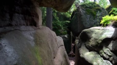 Bledne skaly (Errant Rocks) - Güney Polonya 'daki Masa Dağları' nda turistik bir yer.