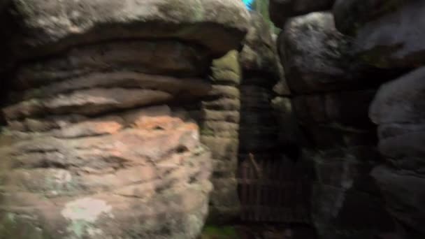 Bledne Skaly Errant Rocks Ένα Τουριστικό Αξιοθέατο Στα Βουνά Πίνακα — Αρχείο Βίντεο