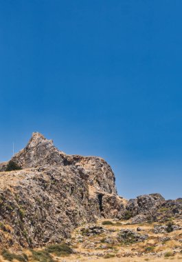 Lindos antik akropolünün bulunduğu bir tepenin manzarası