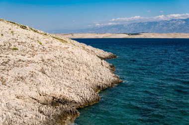 Hırvatistan 'da yaz mevsiminde Akdeniz' in Rocky Sahili
