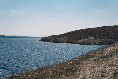 Hırvatistan 'da yaz mevsiminde Akdeniz' in Rocky Sahili