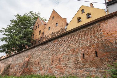 Polonya 'nın eski Torun kasabasında bulunan eski binalar