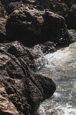 Yunanistan 'ın Girit adasındaki kayalık Akdeniz kıyılarının manzarası