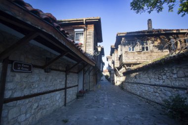Bulgaristan 'ın Karadeniz yakınlarındaki eski bir kenti olan Nessebar' daki sokaklar.