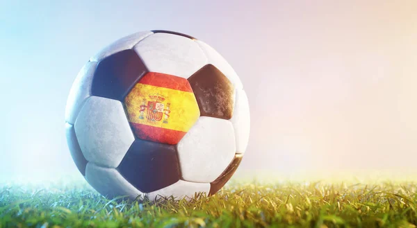 Ποδόσφαιρο Μπάλα Ποδοσφαίρου Σημαία Της Ισπανίας Στο Γρασίδι Ισπανική Εθνική — Φωτογραφία Αρχείου