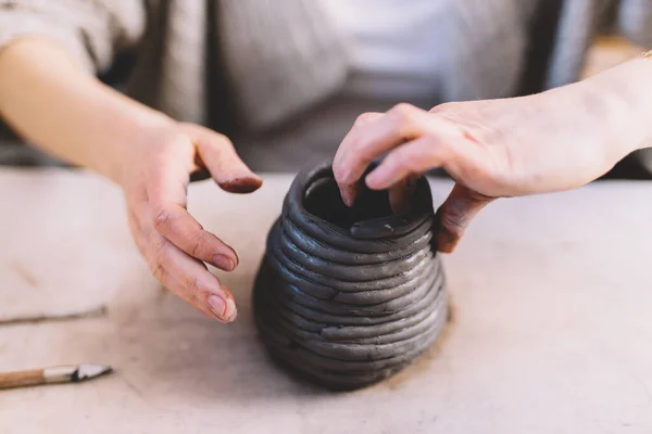 Working Clay Pottery Ceramics Workshop Creating Ceramic Ware —  Fotos de Stock