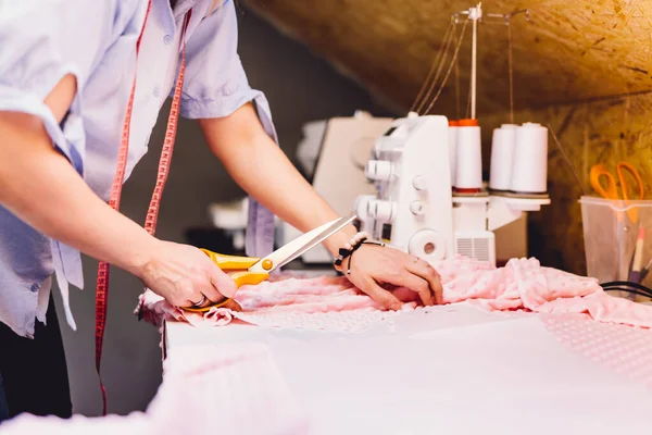 Seamstress Dressmaker Cutting Fabric Her Clothes Sewing Workshop — Stock Photo, Image