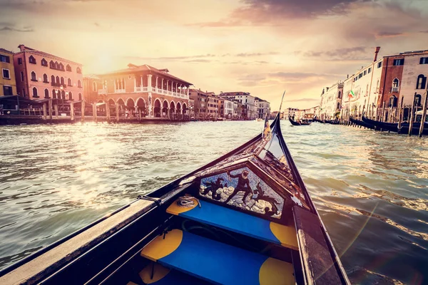 Günbatımında Talya Venedik Teki Grand Canal Gondol Gezisi Romantik Seyahat — Stok fotoğraf