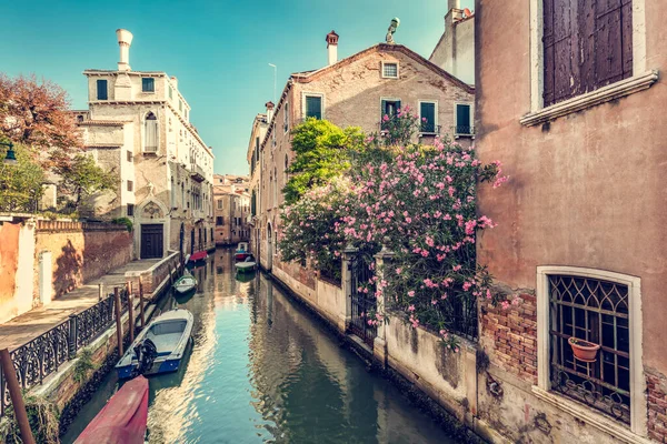 Scenic Smal Kanaal Venetië Italië Historische Italiaanse Stad Het Water — Stockfoto