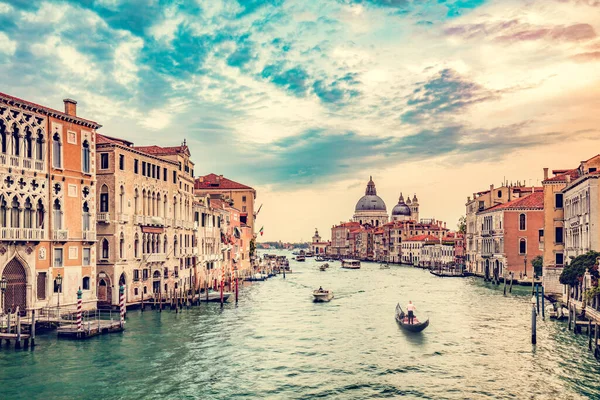 Canal Grande Och Salute Basilika Venedig Italien Vid Solnedgången Visa — Stockfoto