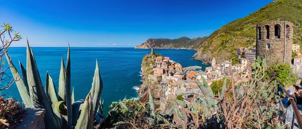 Vernazza Cinque Terre Olaszország Panoráma Népszerű Turisztikai Célpont Liguria Tengerpartján — Stock Fotó