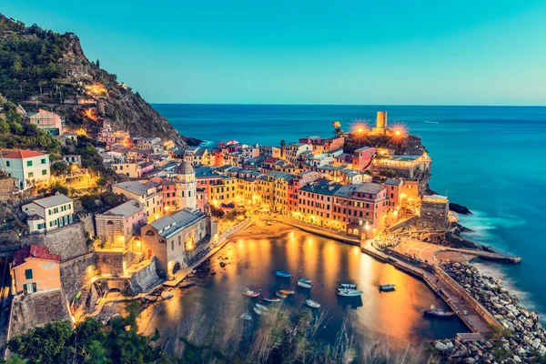Vernazza Cinque Terre Talya Gece Vakti Liguria Kıyısındaki Popüler Turizm — Stok fotoğraf