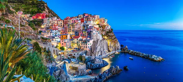 Manarola Cinque Terre Italien Panorama Natten Populära Turistmål Liguriens Kust — Stockfoto