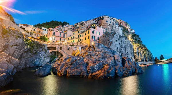 Manarola Cinque Terre Olaszország Panoráma Éjjel Népszerű Turisztikai Célpont Liguria — Stock Fotó