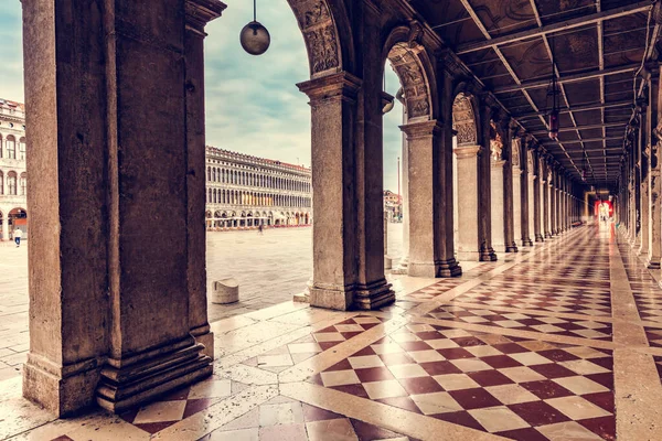 Arch Kolommen Piazza San Marco Venetië Italië Bij Zonsopgang — Stockfoto