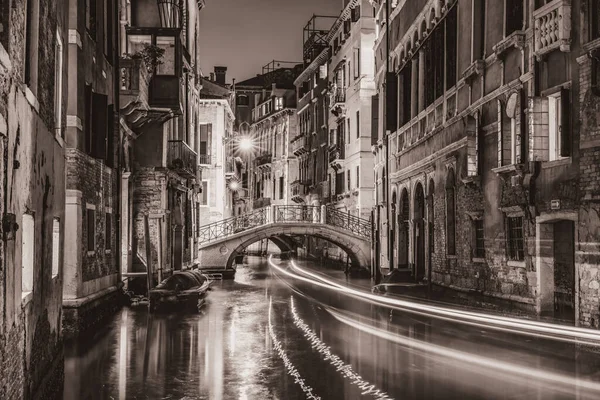Gondola Night Ride Venice Italy Romantic Tourist Attraction Vintage Style — Stock Photo, Image