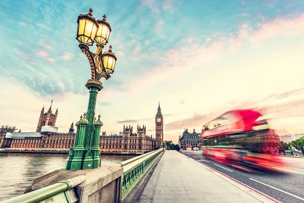 Röd Buss Westminster Bron Bredvid Big Ben London Storbritannien Vid — Stockfoto
