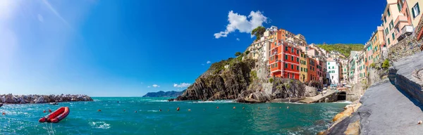 Riomaggiore Cinque Terre Olaszország Panoráma Nyáron — Stock Fotó