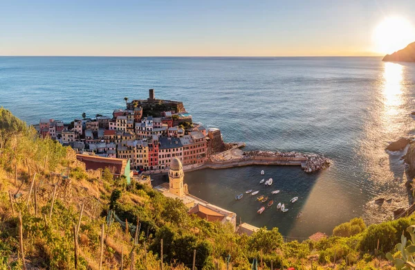 Vernazza Cinque Terre Itália Pôr Sol Destino Turístico Popular Costa — Fotografia de Stock